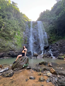 Having an amazing time in paradise tip me under this post to treat me