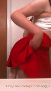 princesseggie - When i was trying to take this video the tail made it so much more 