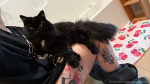 Guess i m not leaving