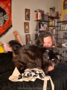 Good morning my studio is cleaner and i am clean so taking today to