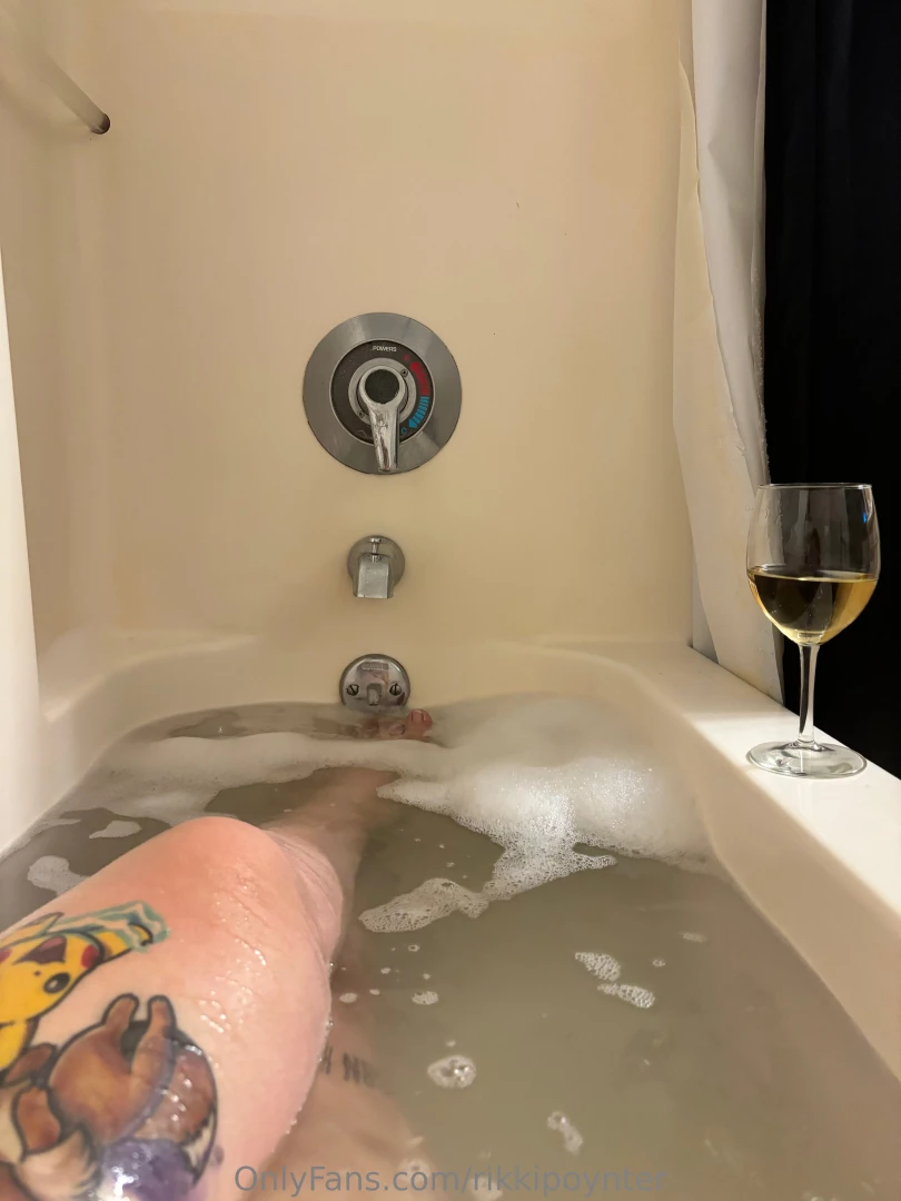 Hard launch isn t until may 1st but until then here s a bath treat 