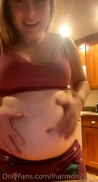 Let me be your tispy chubby girlfriend 