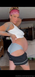 Pregnant content package 17 videos for 17 00 40 pics included- showing