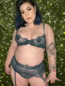 I m absolutely loving making these little videos they make me feel so