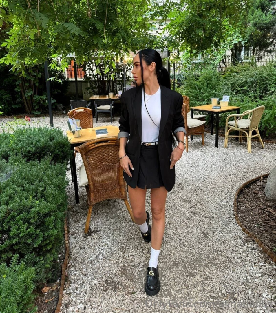 Hello everyone you probably noticed that i really like to dress 