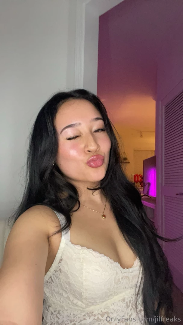 I dont kiss and tell part 1 