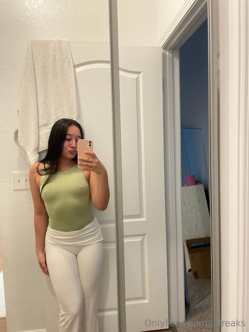 Hard nipples means im horny 