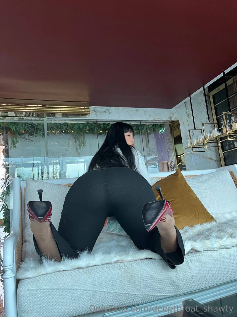 Let s stay in the office after work and i ll show you something part 1 