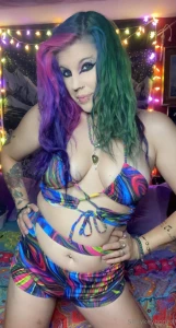 Freshly shaved pussy ready for fucking