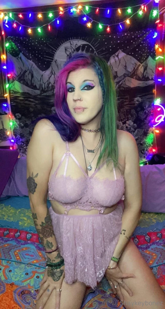 Unlock to see me get slutty in this tiny little dress 