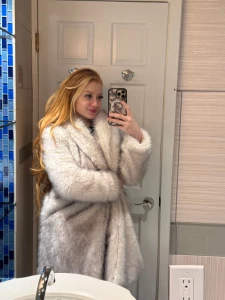 Wanna see what s under the robe