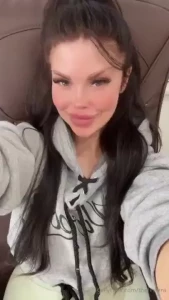 I bet you won t mind if i leave a little treat in your inbox later part 50