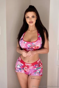 What makes a woman the most beautiful to you part 7