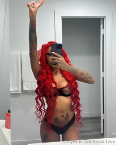 Babe i ll send to your dms a new twerk vid at 6 20 pm unlock and enjoy part 2