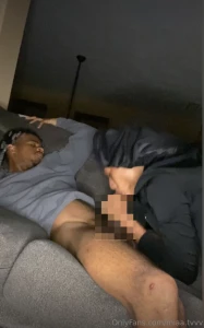 Y all wanna see me suck dick