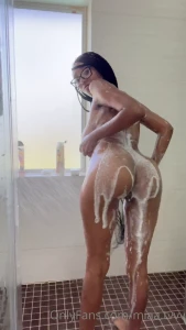 Can you watch me shower