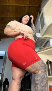 Pov you are my boyfriend and you kneel to worship my ass