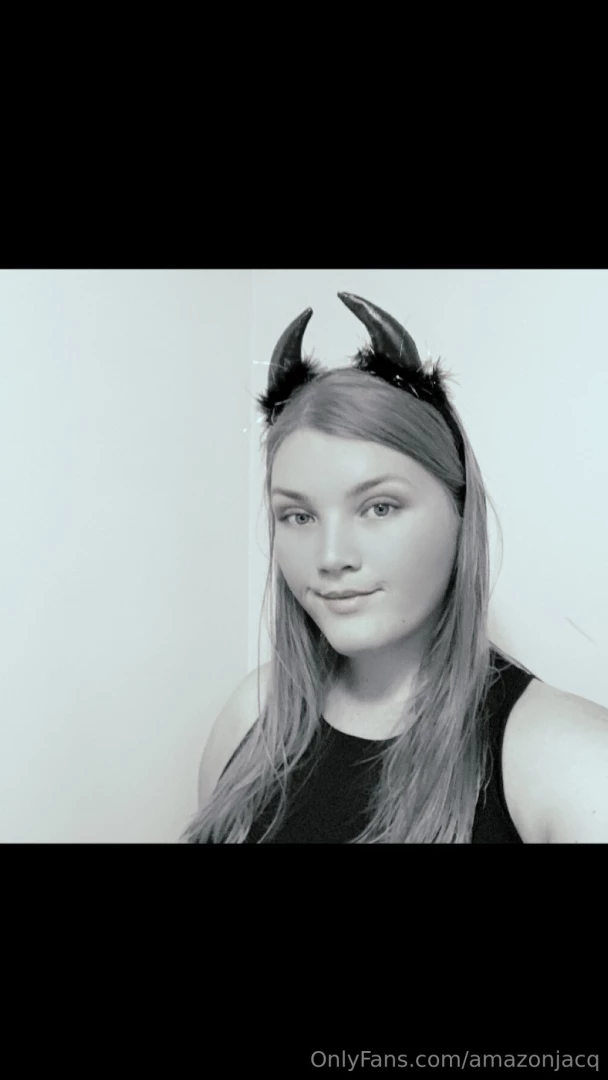 Feeling a little devilish today plus a sexy little extra 