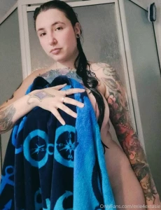 I love this filter makes my tattoos look so good part 3