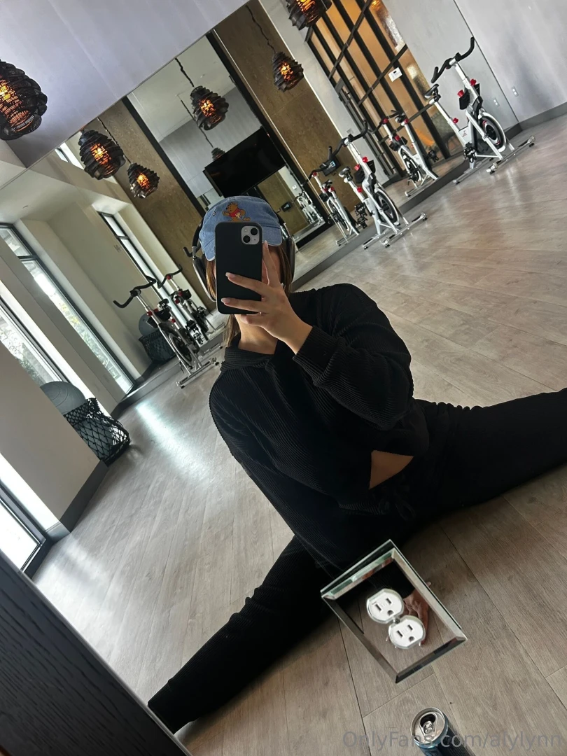 Yeah i can do the spilts on it 