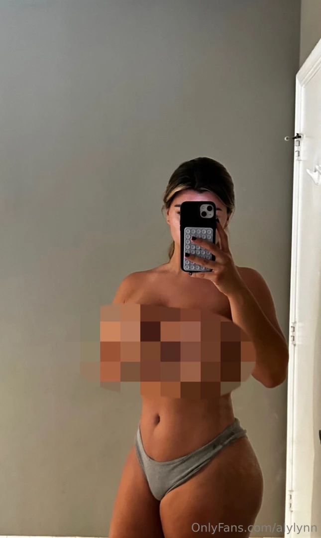 Naked bathroom special it s the weekend and i feel like acting out tip 