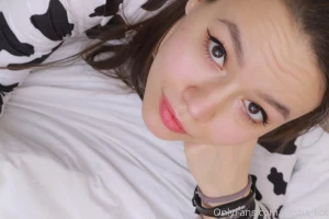 Tell me about your dirtiest fantasy fantasy that makes you blush on part 1