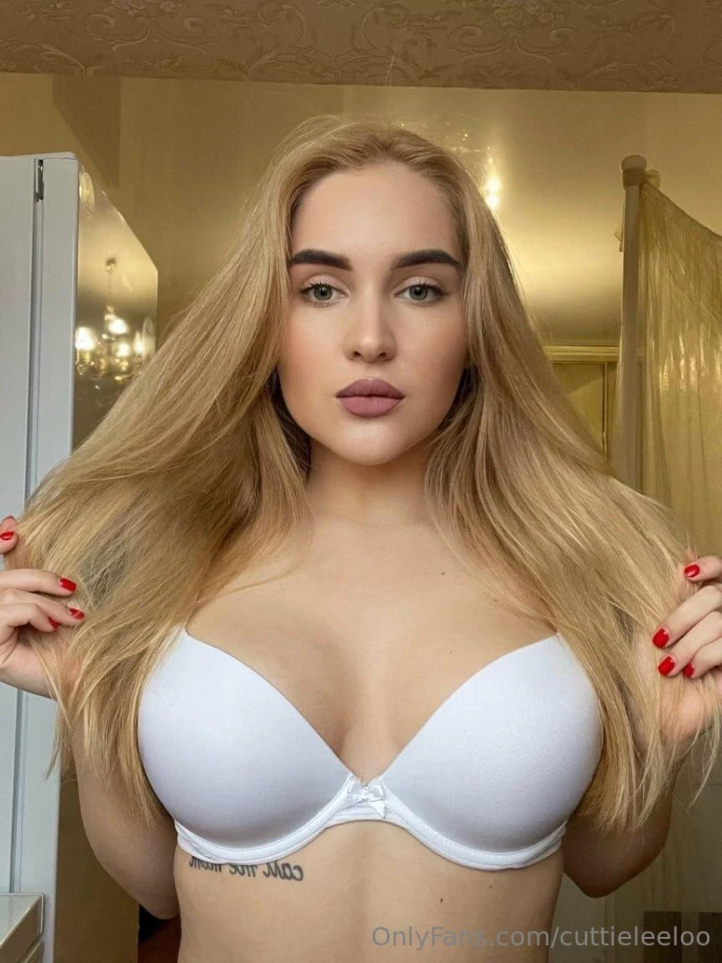 Santa_rose is a gorgeous bbw with ample curves who s eager for you to part 1 