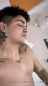 Que rico me com este culo al final me saco much sima leche calientita