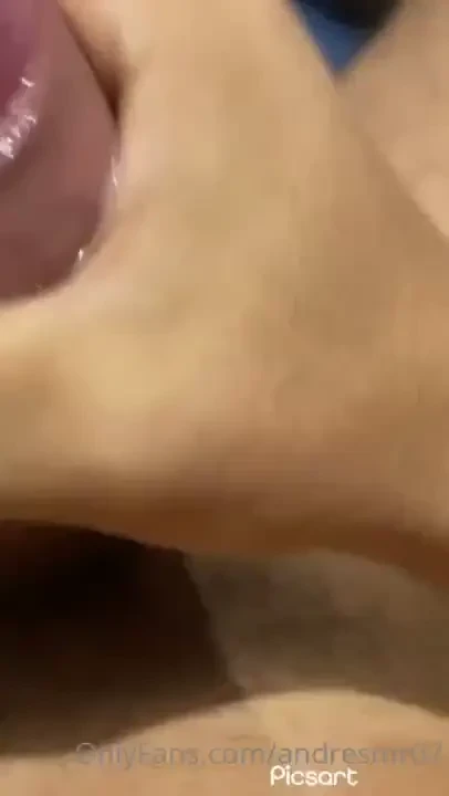 Que rico ser a que fueras t quien me masturbara as y me hiciera sacar 