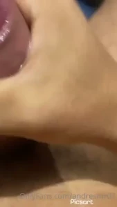 Que rico ser a que fueras t quien me masturbara as y me hiciera sacar