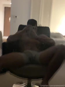 Como pa tenerte ac encima