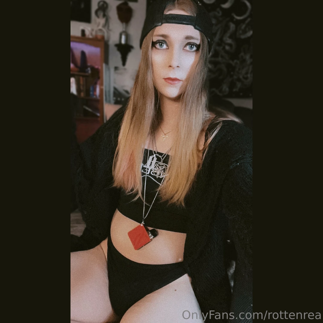 I could use your help it involves your moth between my thighs part 1 