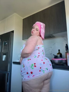 Cooking bacon and eggs before my stream