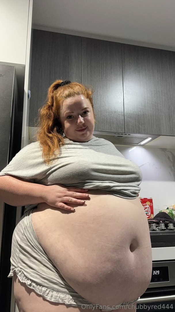 Posing for you in the kitchen again 