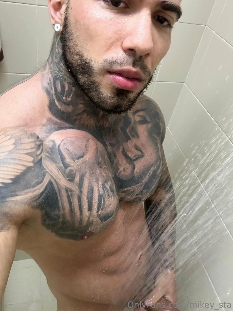 Get in here and play with me 