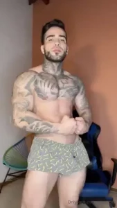 Would you kiss and lick me everywhere let me know