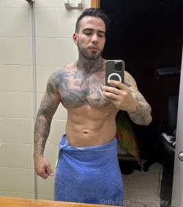 Get this towel off me and stark licking my man balls