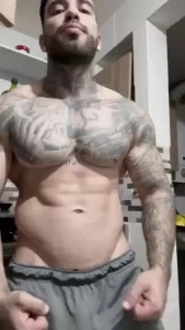 Who wants to be fucked dm me