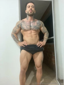 Touch my body part 53
