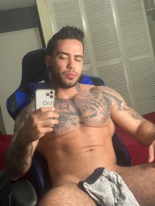 Anyone ready to suck this dick long and deep can t wait part 1