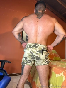 Who wants to massage me hard after a long day at work