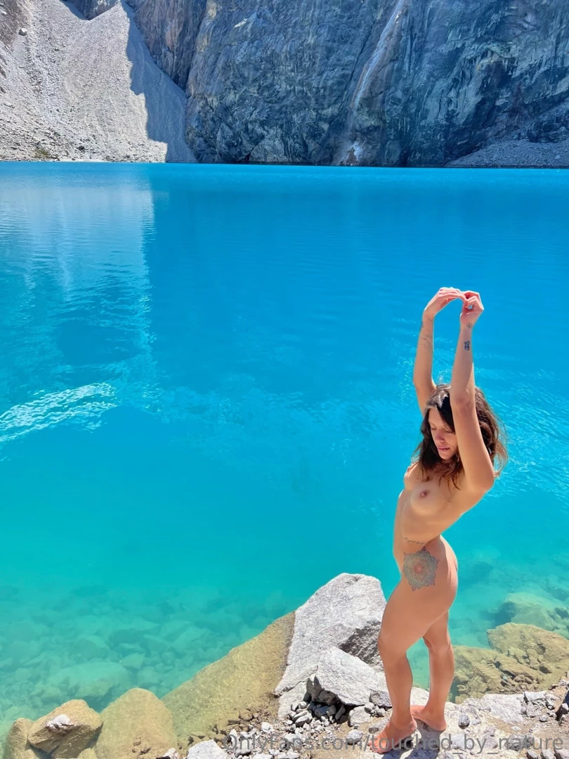 These waters are so clear and beautiful nature truly is amazing 