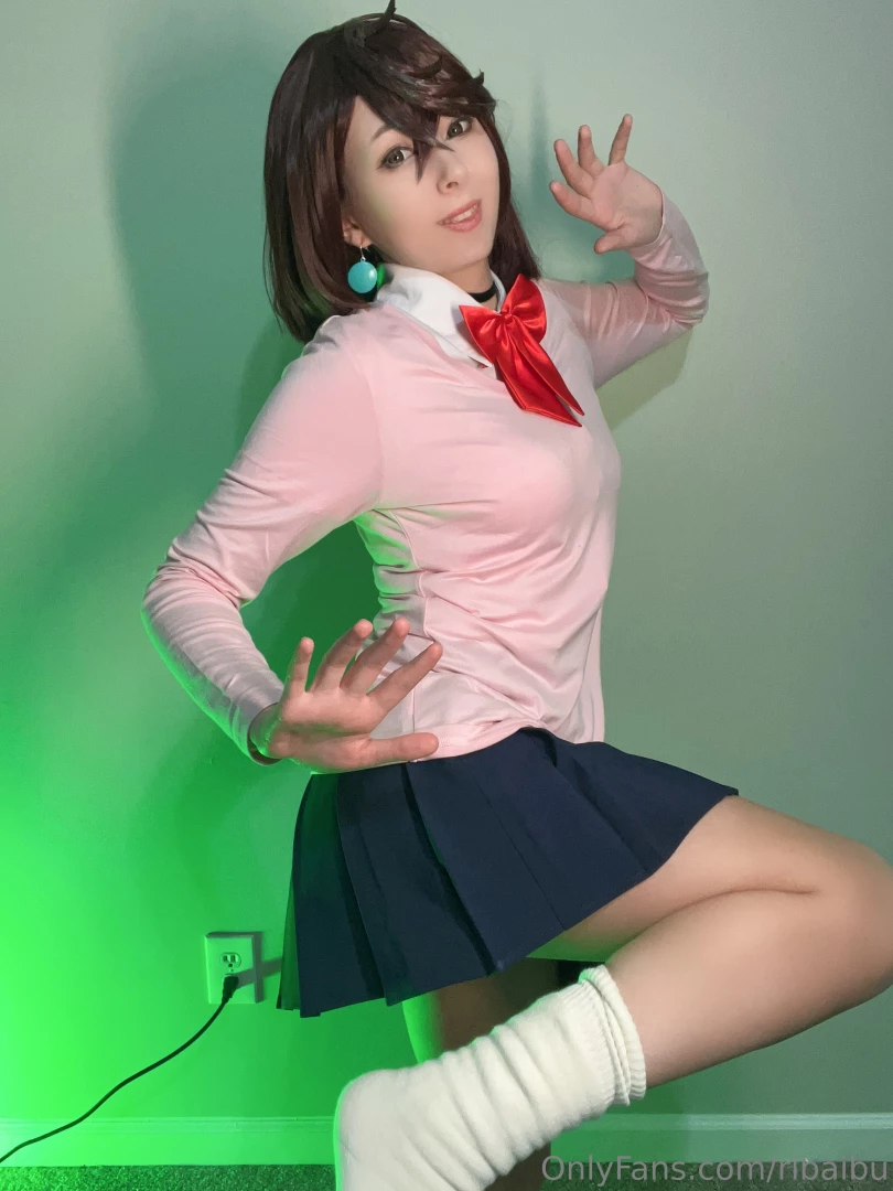 If i showed you what s underneath would you show me what s underneath 