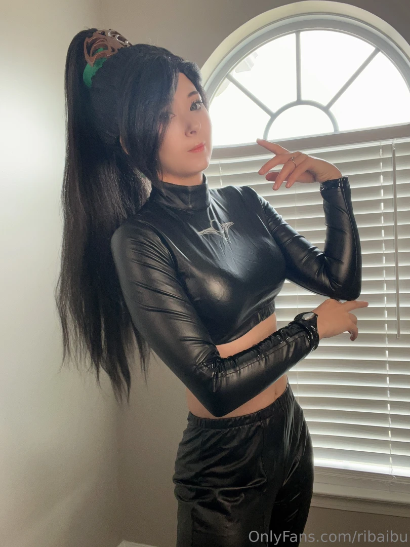 Good boys listen when mommy talks but the best boys know when to beg 