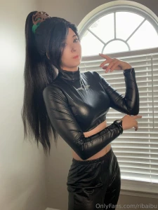 Good boys listen when mommy talks but the best boys know when to beg