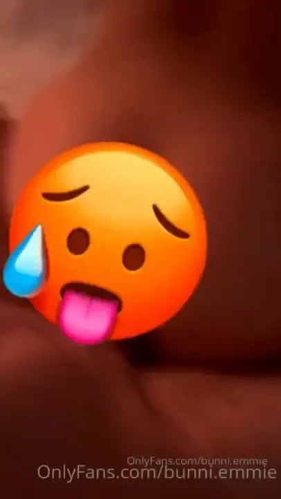 Fuck me daddy slip it in my pussy from the back i need this wet ass part 5 