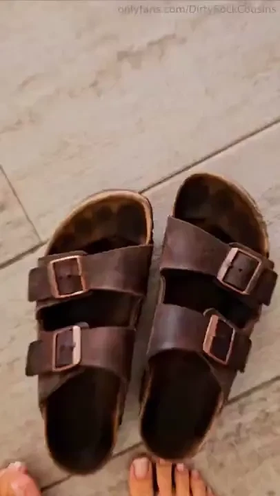 Who is addicted to sweaty damp birks quick little secret recording to 