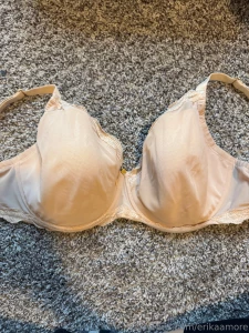 Bras for sale sizes range from 34h to 38j dm me for prices part 3