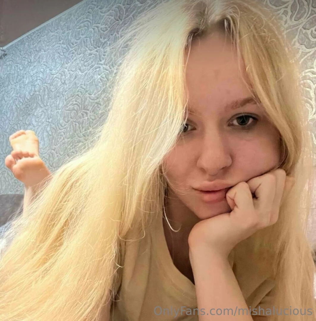 Do u like blonde girls eve_tati i m blonde it means hot page with no part 1 