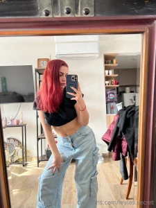 I love mirror selfies but i wish i wasn t so alone in the picture part 2